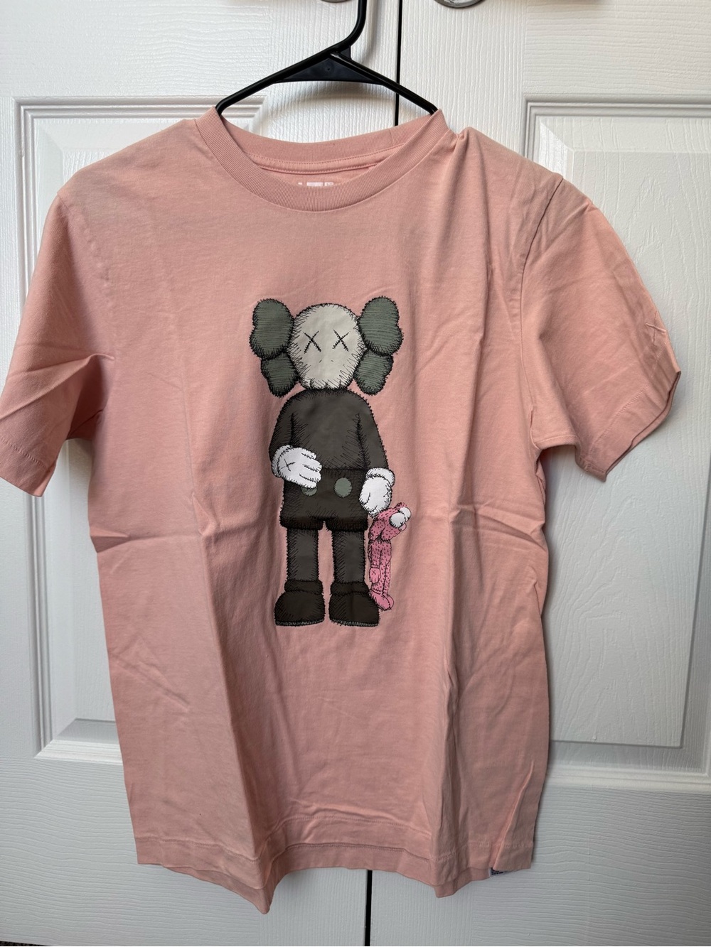 Uniqlo x Kaws Pink t-shirt